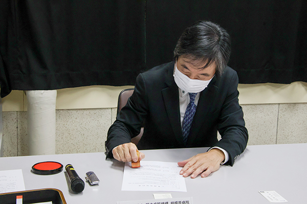 全自動化学発光免疫測定装置